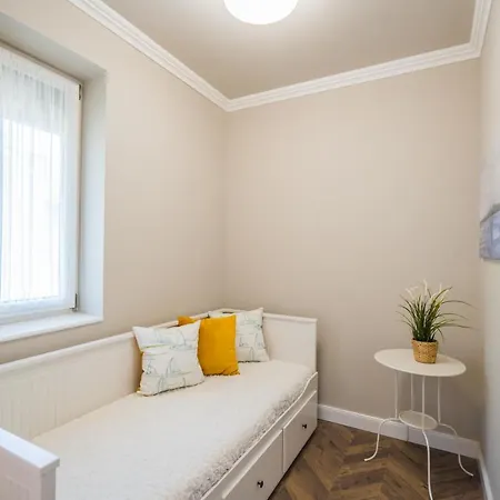 Csenge 2. Σίοφοκ