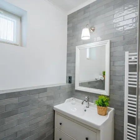 Csenge 2. Apartment Siófok