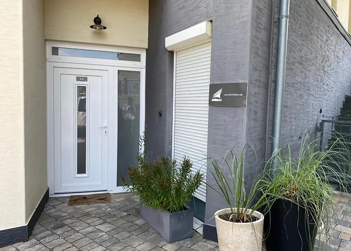 Apartamento Csenge 2. *